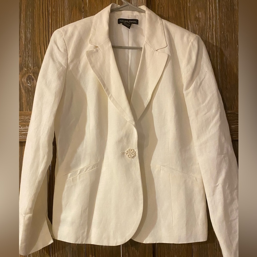White linen mix blazer with cute flower button